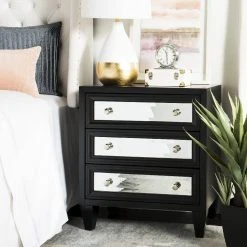 Marlon 3 Drawer Chest In Black - Safavieh CHS9202A